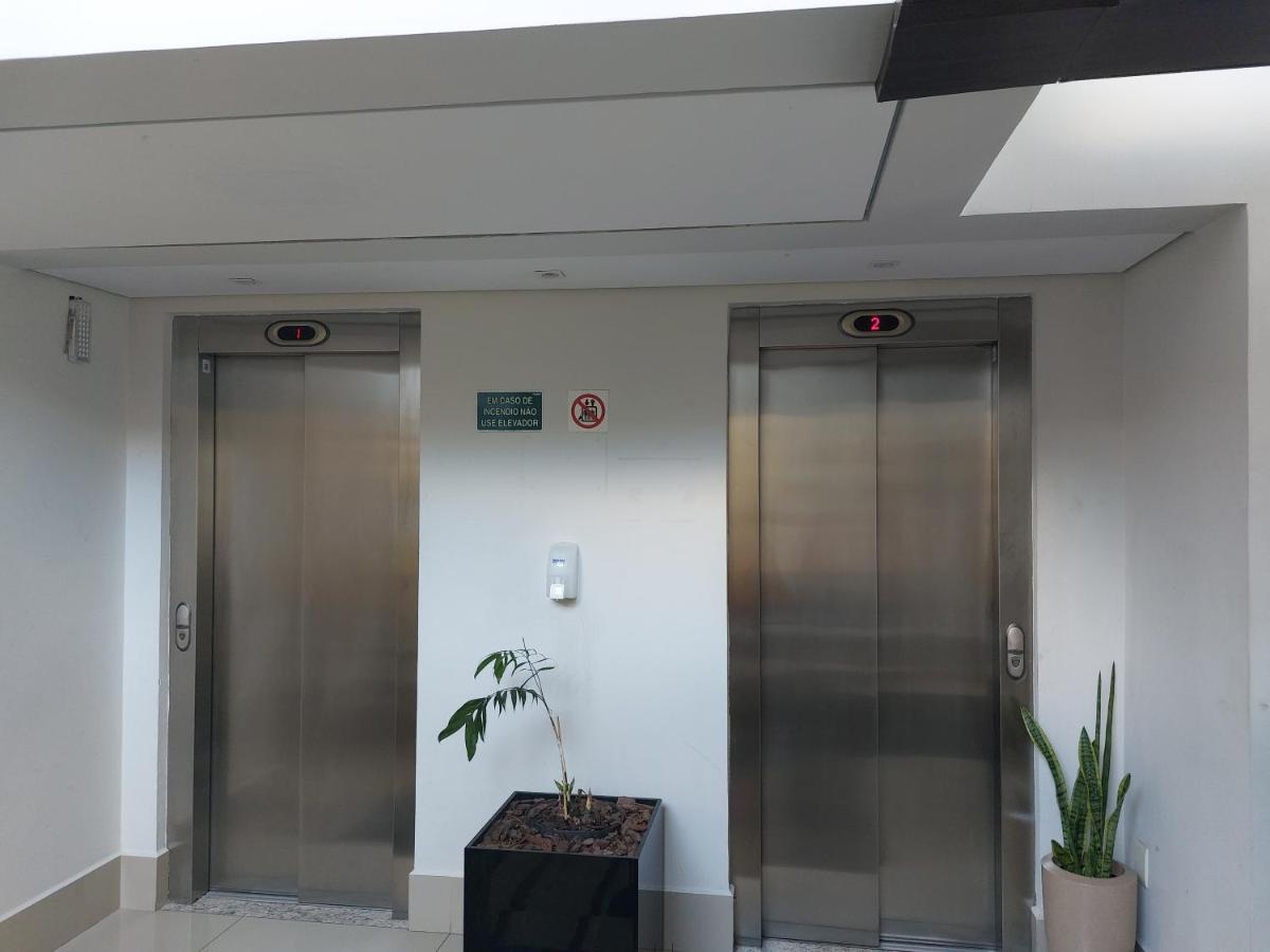 Apto 408, Aeroporto 14Km, Com Wi-Fi, Self Check-In E Varandinha Aparthotel Lagoa Santa  Exterior photo